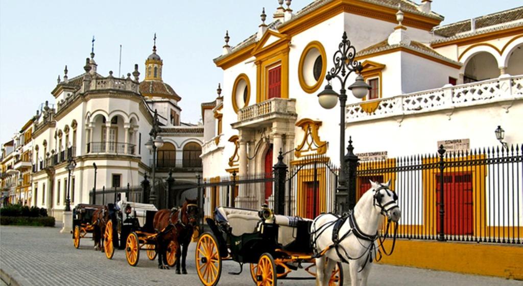 Like Home Sevilla - Museo Exterior foto